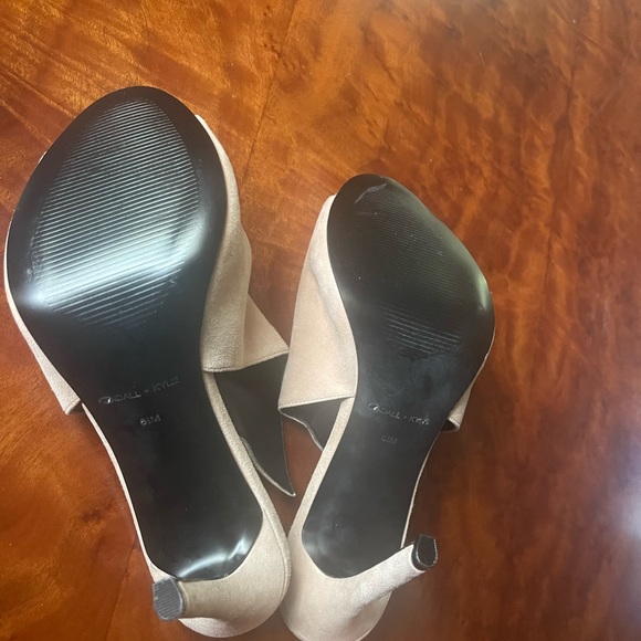 Kendall and Kyle heels - Picture 4 of 6